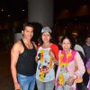 Karanvir Bohra with wife Teejay Sidhu snapped at the Airport!