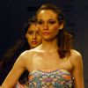 Model on the ramp in Kolkata fashion week in Kolkata on 12th Sep 09