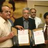 IGNOU vice chancellor Prof V N Rajasekharan and AEPC chairman Rakesh Vaid at the signing of the MOU on Monday New Delhi 12 oct 2009