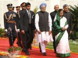 Pratibha Patil and Manmohan Singh, at the beginning of the Budget session, in New Delhi