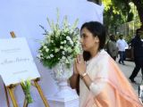 Rani Mukherji arrives at her father's prayer meet