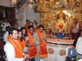 Ajay Devgn,Sanjay Dutt,Bipasha Basu,Mugdha Godse and Fardeen Khan at Siddhivinayak Temple