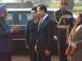 Welcome of the visiting South Korean President Lee Myung-Bak at the Rashtrapati Bhavan in New Delhi