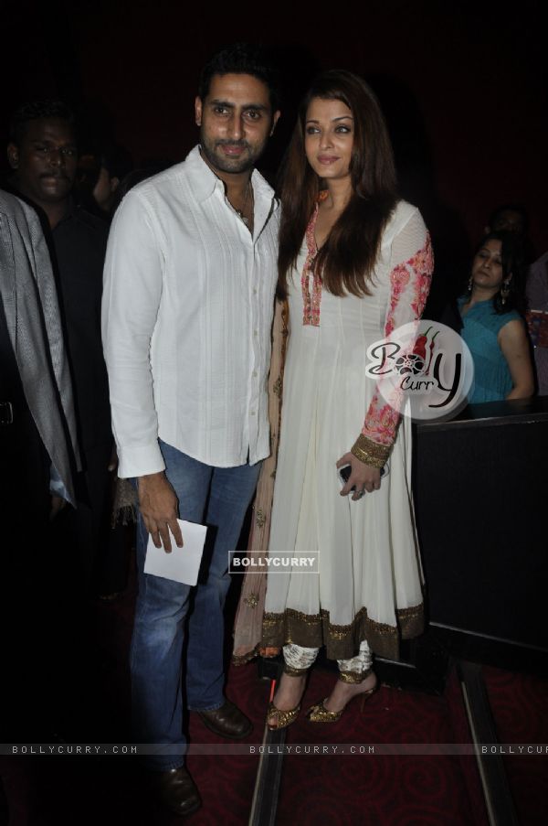 Aishwarya Rai and Abhishek Bachchan at Robot premiere at PVR