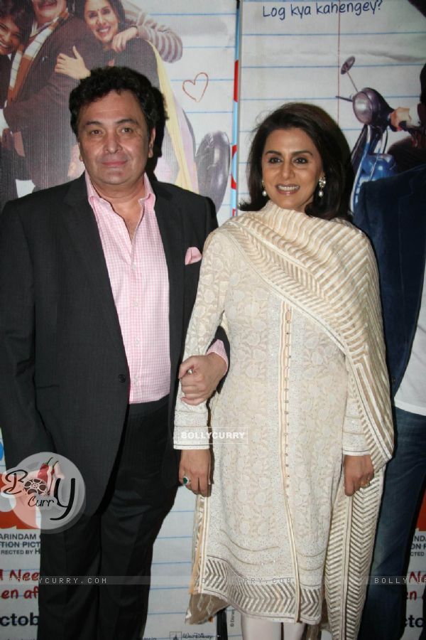 Rishi Kapoor and Neetu Kapoor at Do Dooni Chaar premiere