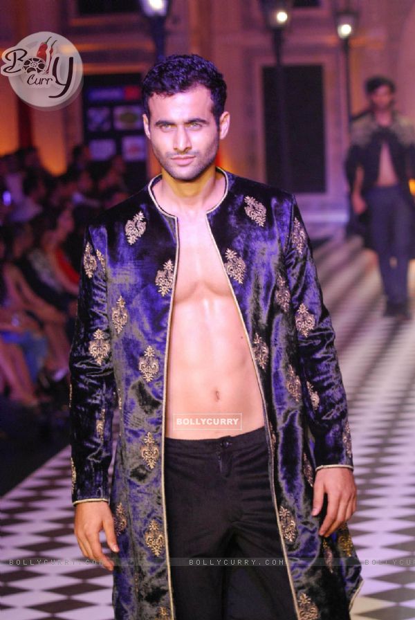 Model on the ramp of HDIL Shows at HDIL India Couture Week 2010 Day 2