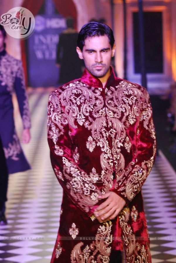 Model on the ramp of HDIL Shows at HDIL India Couture Week 2010 Day 2
