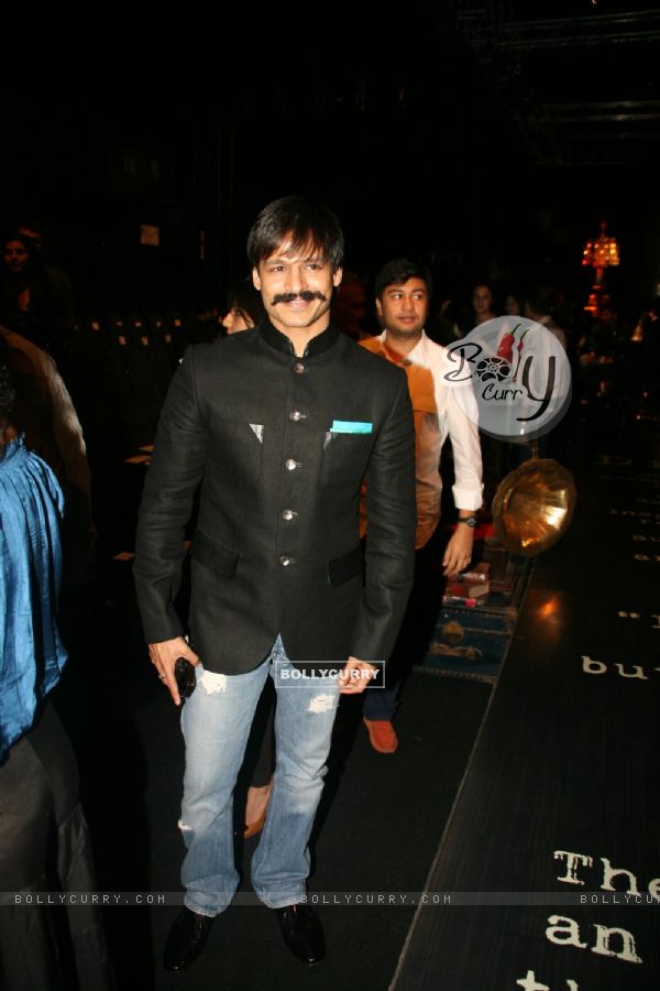 Vivek Oberoi at HDIL India Couture Week 2010  Day 5