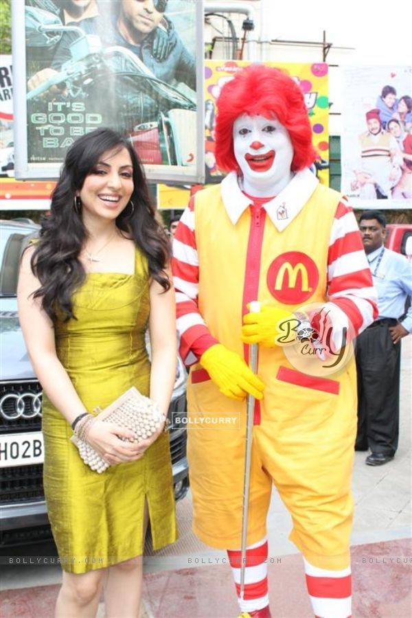 Pakhi at McDonalds to promote Jhoothi Hi Sahi at Andheri, Mumbai (102041)