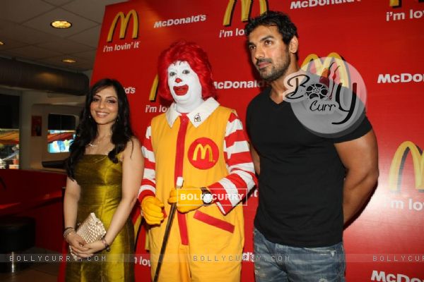 John and Pakhi at McDonalds to promote Jhoothi Hi Sahi at Andheri, Mumbai (102045)