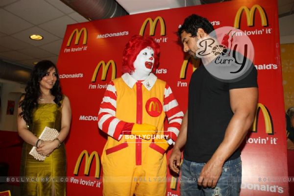 John and Pakhi at McDonalds to promote Jhoothi Hi Sahi at Andheri, Mumbai (102049)