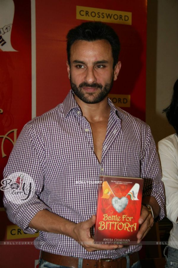 Saif Ali Khan launches Anuja Chauhans Book at Crossword