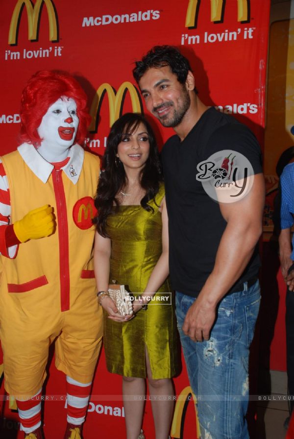 John and Pakhi at McDonalds to promote Jhootha Hi Sahi (102132)