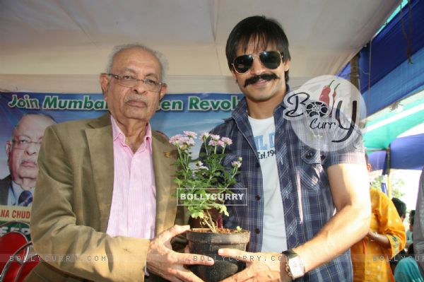 Vivek Oberoi at Tree Plantation Event at Mumbai
