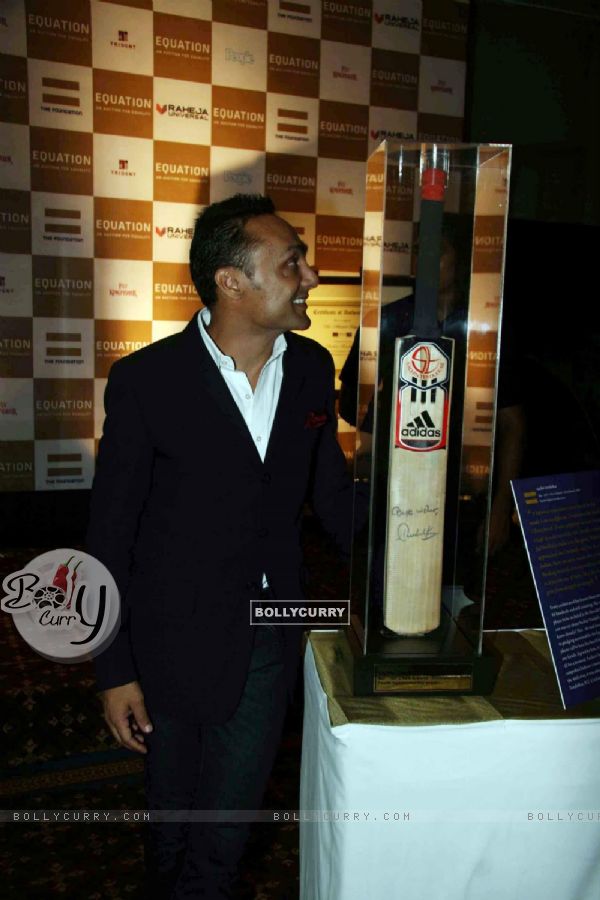 Rahul Bose at sports auction for a cause at Trident