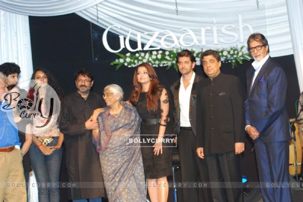 Hrithik Roshan, Sanjay Leela Bhansali, Amitabh Bachchan and Aishwarya Rai at Guzaarish music launch (103117)