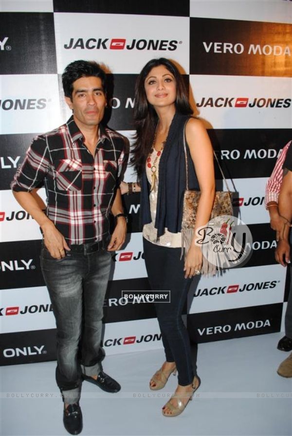 Shilpa Shetty and Manish Malhotra at Vero Moda and Jack Jones store launch in Bandra