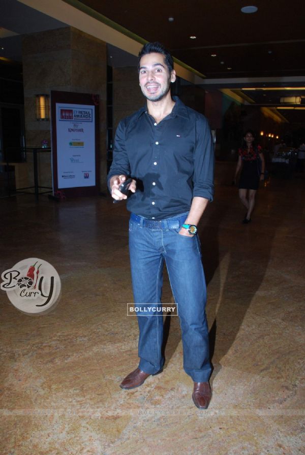Dino Morea at ET Retail Awards at Grand Haytt
