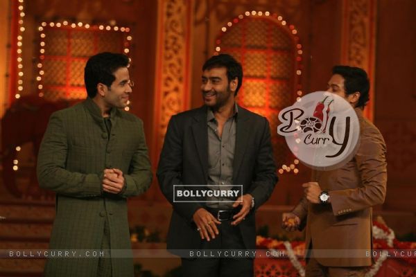 Cast of Movie Golmaal 3 on the sets of Colors Diwali show