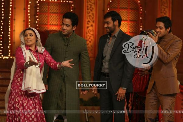 Cast of Movie Golmaal 3 with Ammaji on the sets of Colors Diwali show (103914)