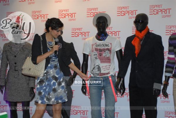 Sonam Kapoor at Esprit store in Bandra