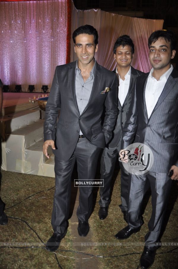Akshay Kumar at Vivek Oberoi's wedding reception at ITC Grand Maratha