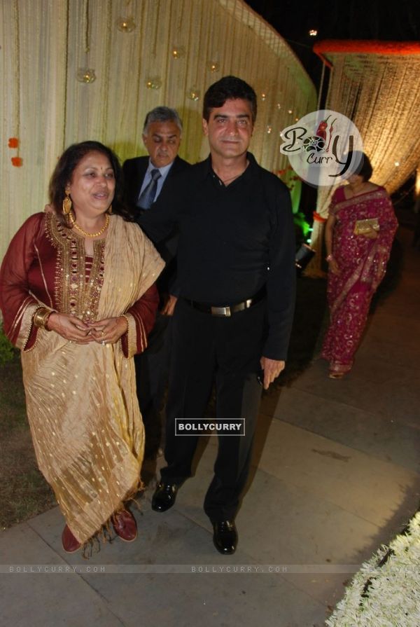 Guest at Vivek Oberoi's wedding reception at ITC Grand Maratha