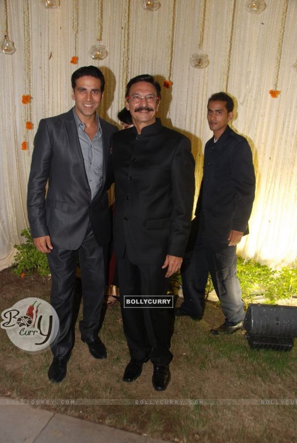 Suresh Oberoi and Akshay Kumar at Vivek Oberoi's wedding reception at ITC Grand Maratha