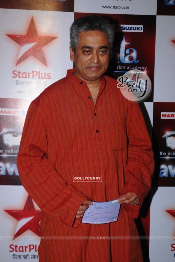 Rajdeep Sardesai  at the Star Plus ITA awards Red carpet