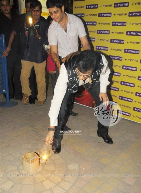 Fame Big Cinemas honours Jeetendra with the Evergreen lantern at Fame Big Cinema in Andheri