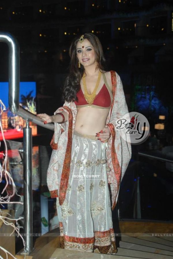 Model Walks at Aamby Valley Indian Bridal Week day 4