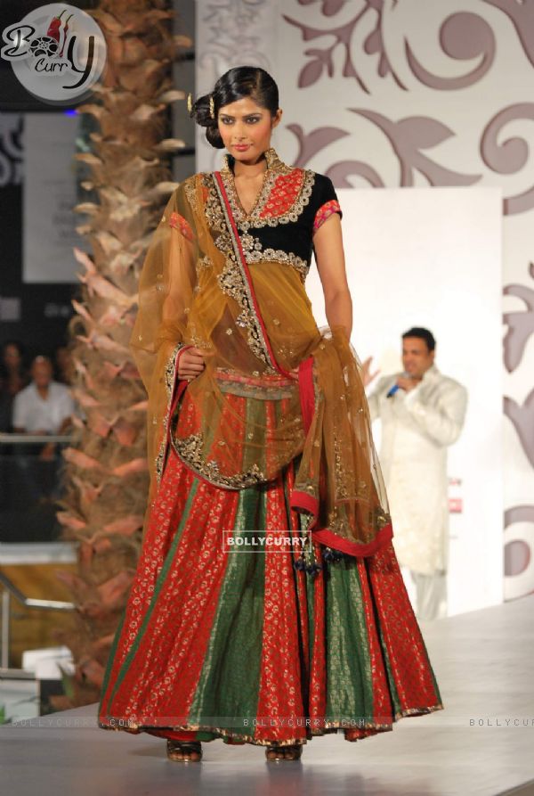 Model Walks for fashion designer Vikram Phadnis at Aamby Valley Indian Bridal Week day 4