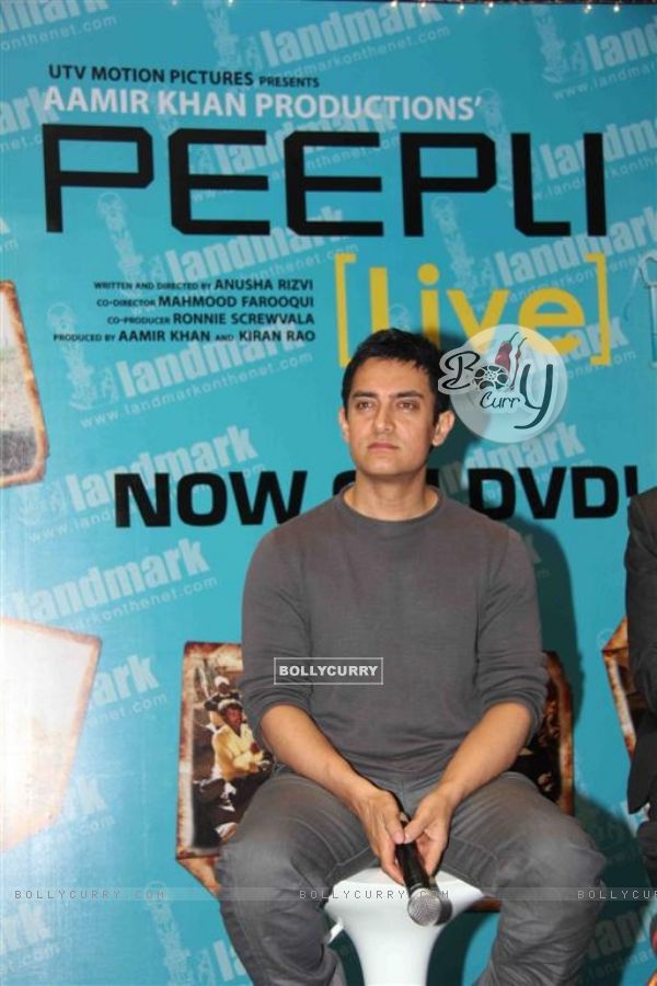Aamir Khan at PEEPLI [Live] DVD launch at Palladium (106177)