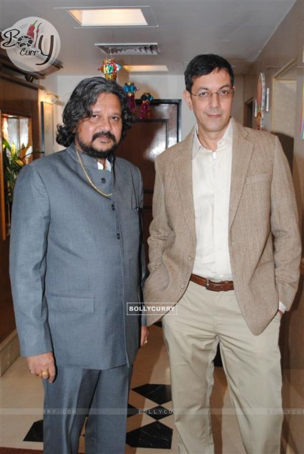Amol Gupte and Rajat Kapoor at Phas Gaye Re Obama music launch (106379)