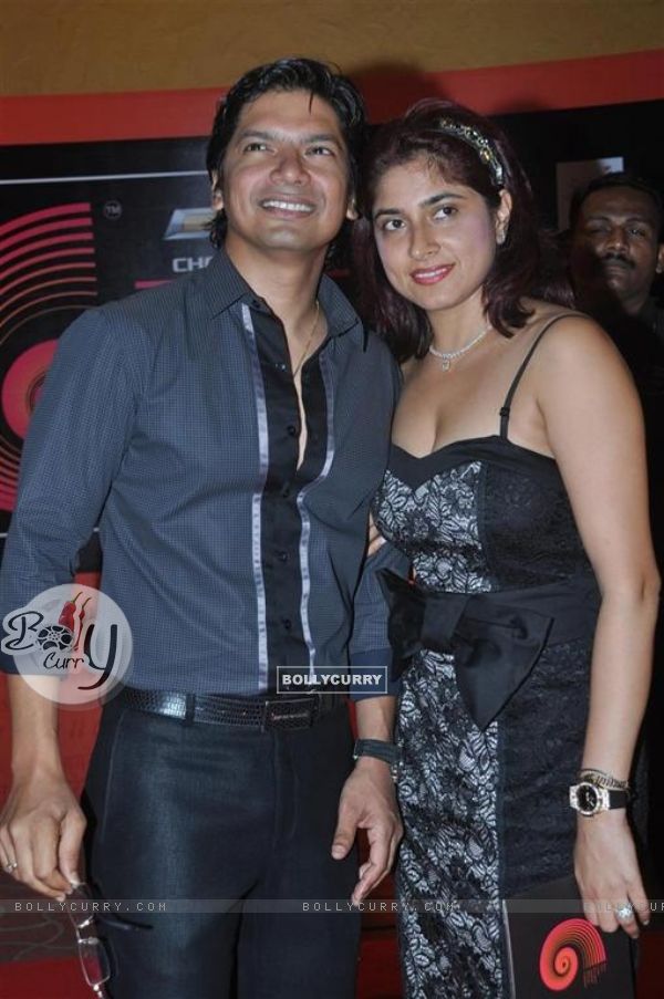 Shaan with his wife at Global Indian Music Awards at Yash Raj Studios