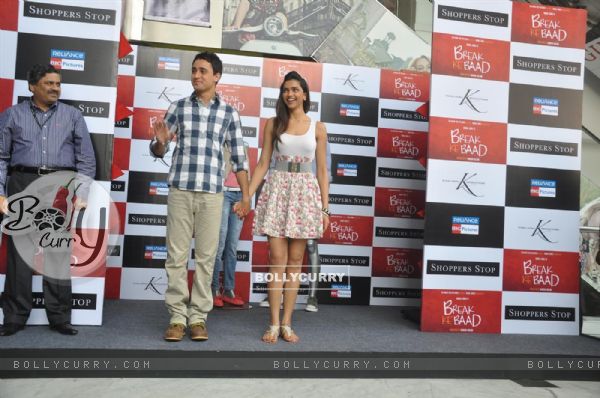 Imran Khan and Deepika Padukone at Shoppers Stop Break ke Baad Merchandise launch at PVR (107848)