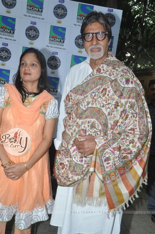 Amitabh Bachchan with Kaun Banega Crorepati's grand winner Rahat Taslim