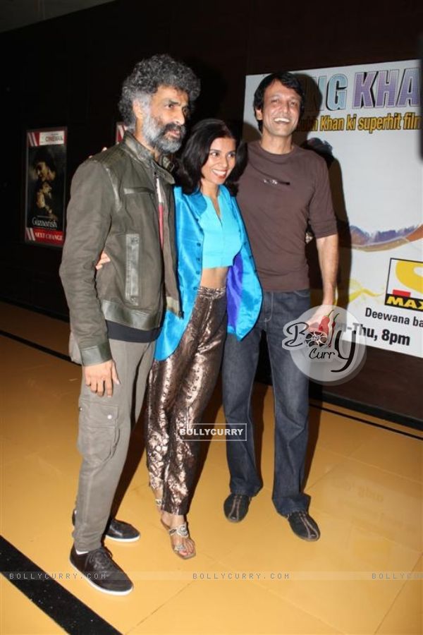Makrand Deshpande and Kay Kay Menon at Shahrukh Bola Khoobsurat Hai Tu film premiere at Cinemax (108328)