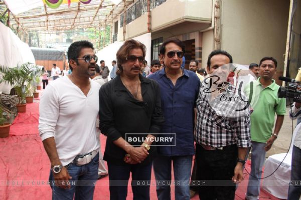 Shakti Kapoor, Sunil Shetty and Kiran Kumar at Raqt-Ek Rishta film Mahurat at Filmistan (108605)