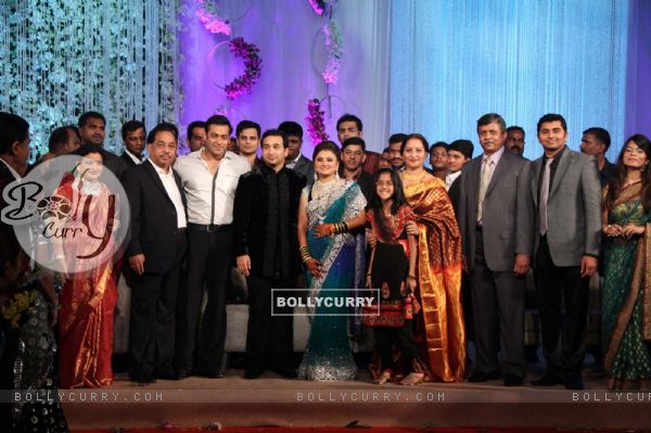 Salman Khan at Nitish Rane's wedding reception at Mahalaxmi Race Course (109745)