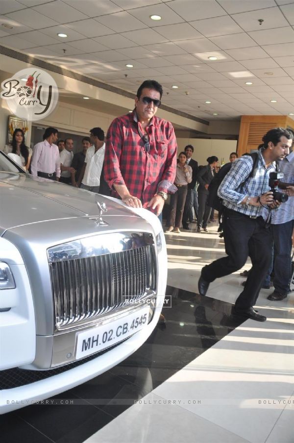 Sanjay Dutt gifts wife Manyata a Rolls Royce Ghost