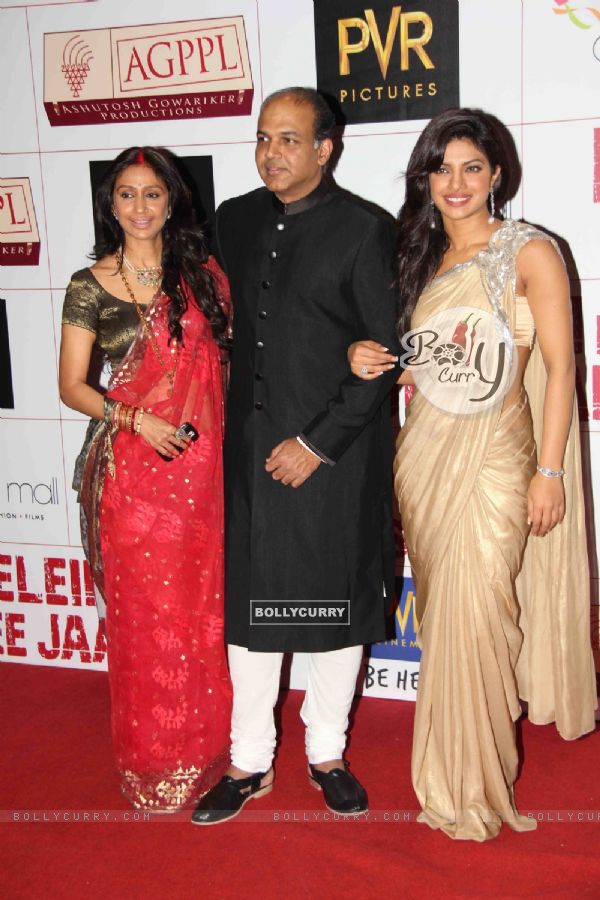 Priyanka Chopra and Ashutosh Gowarikar at Premier Of Film Khelein Hum Jee Jaan Sey