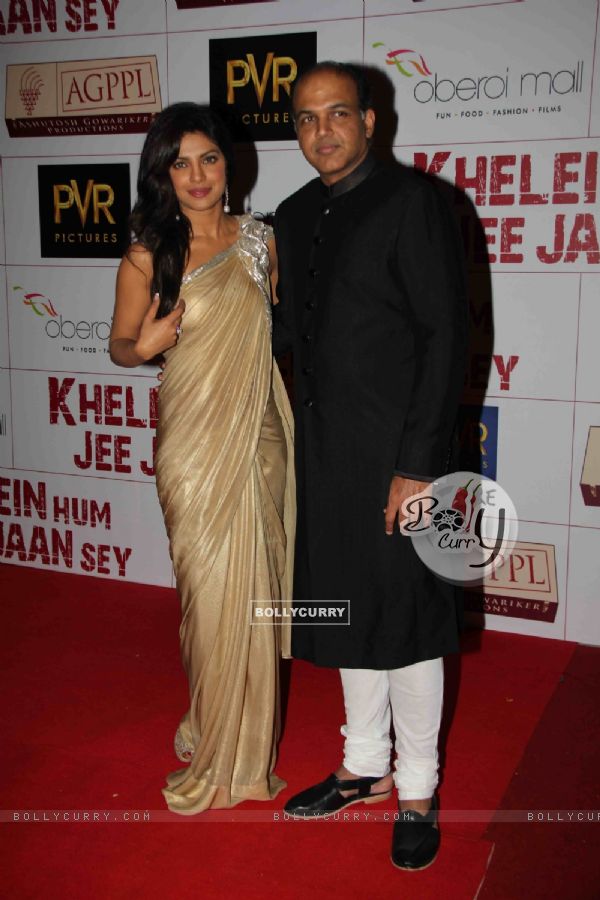 Priyanka Chopra and Ashutosh Gowarikar at Premier Of Film Khelein Hum Jee Jaan Sey (110492)