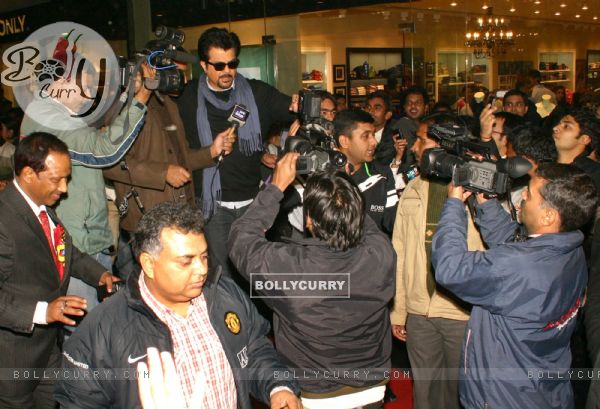 Anil Kapoor at Ambience Mall, in New Delhi to promote his film ''No Problem'' on Sunday. . (111046)