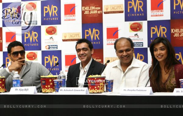 Abhishek Bachchan, Deepika Padukone, Ajay Bijli and Ashutosh Gowarikar to promote their film