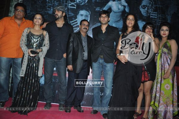 Cast and Crew at Overtime film Mahurat at Marimba Lounge (111278)