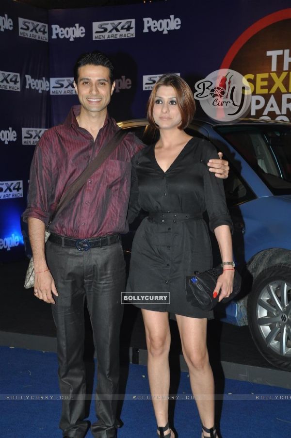 Apoorva and Shilpa Agnihotri at PEOPLE and Maruti Suzuki SX4 hosted The Sexiest Party 2010 to cele