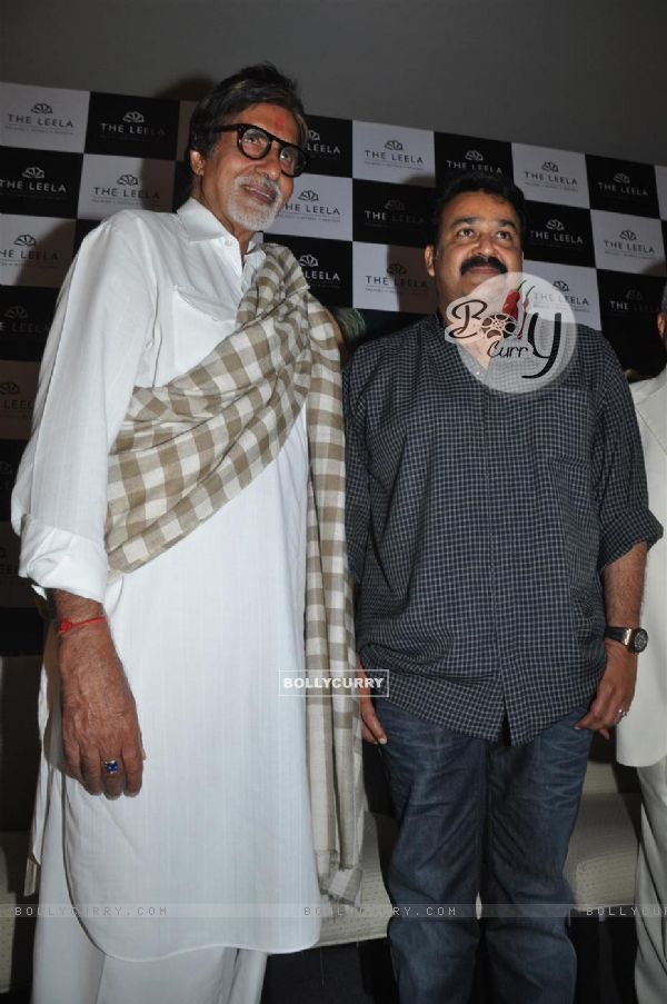 Amitabh Bachchan and Mohanlal at the press meet of Kandahar hosted by the Leela Hotels (112522)