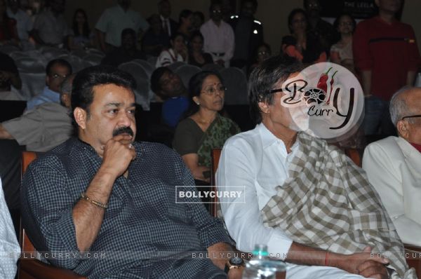 Amitabh Bachchan and Mohanlal at the press meet of Kandahar hosted by the Leela Hotels (112525)
