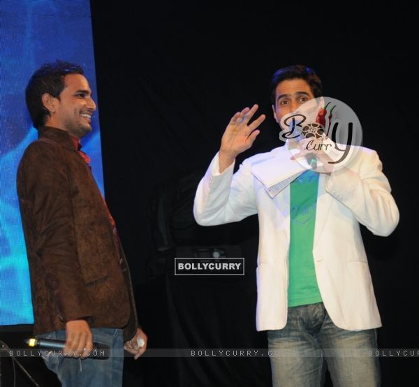 TV Actor Aman Verma with one of the contestant of Growel Idol